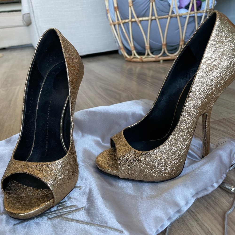 Giuseppe Zanotti Open-Toe Heels, Gold, Size 36 (used once)